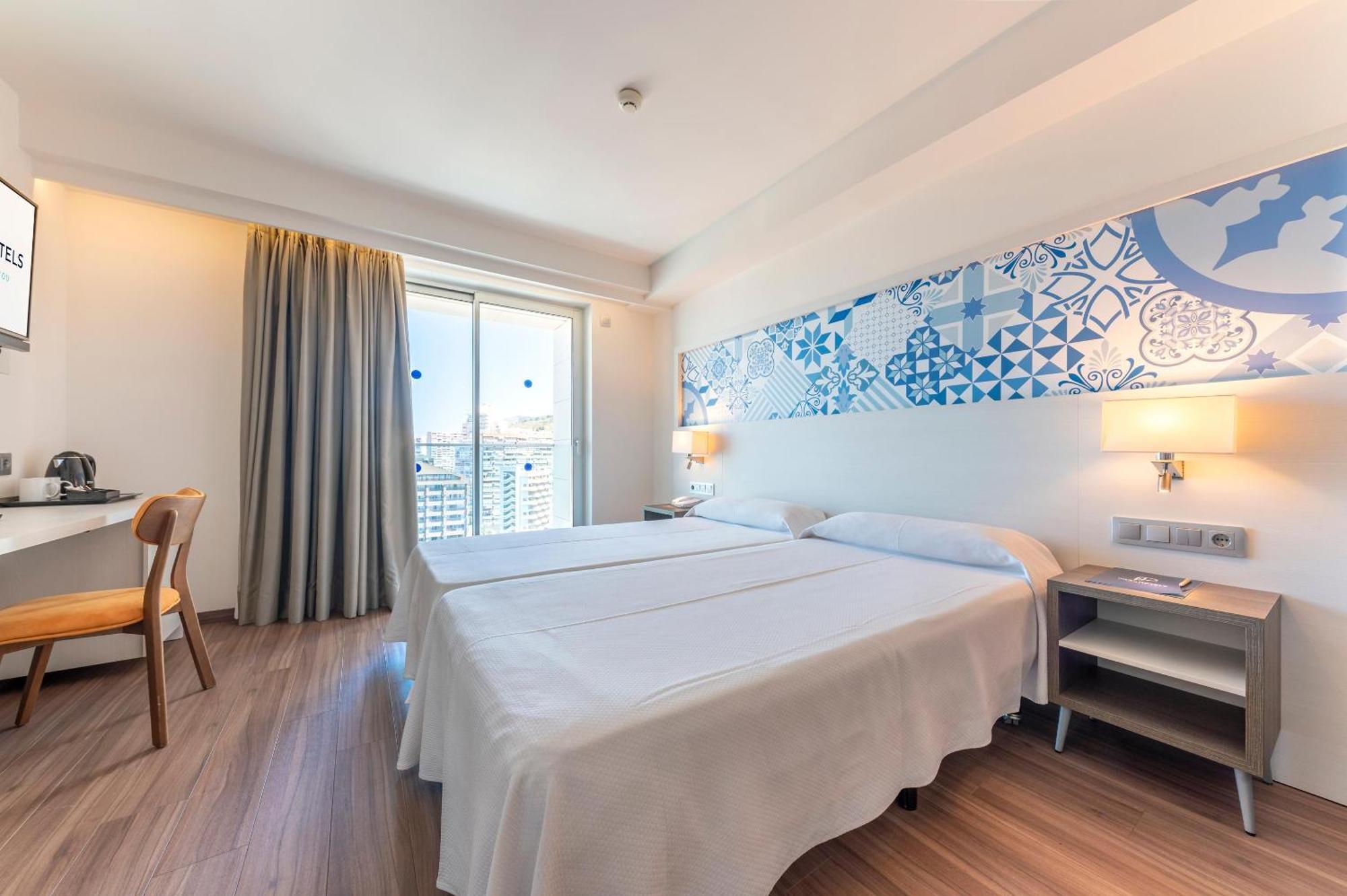 ปอร์ต เบนิดอร์ม โฮเทล แอนด์ สปา 4* ซูพีเรีย Hotel ภายนอก รูปภาพ